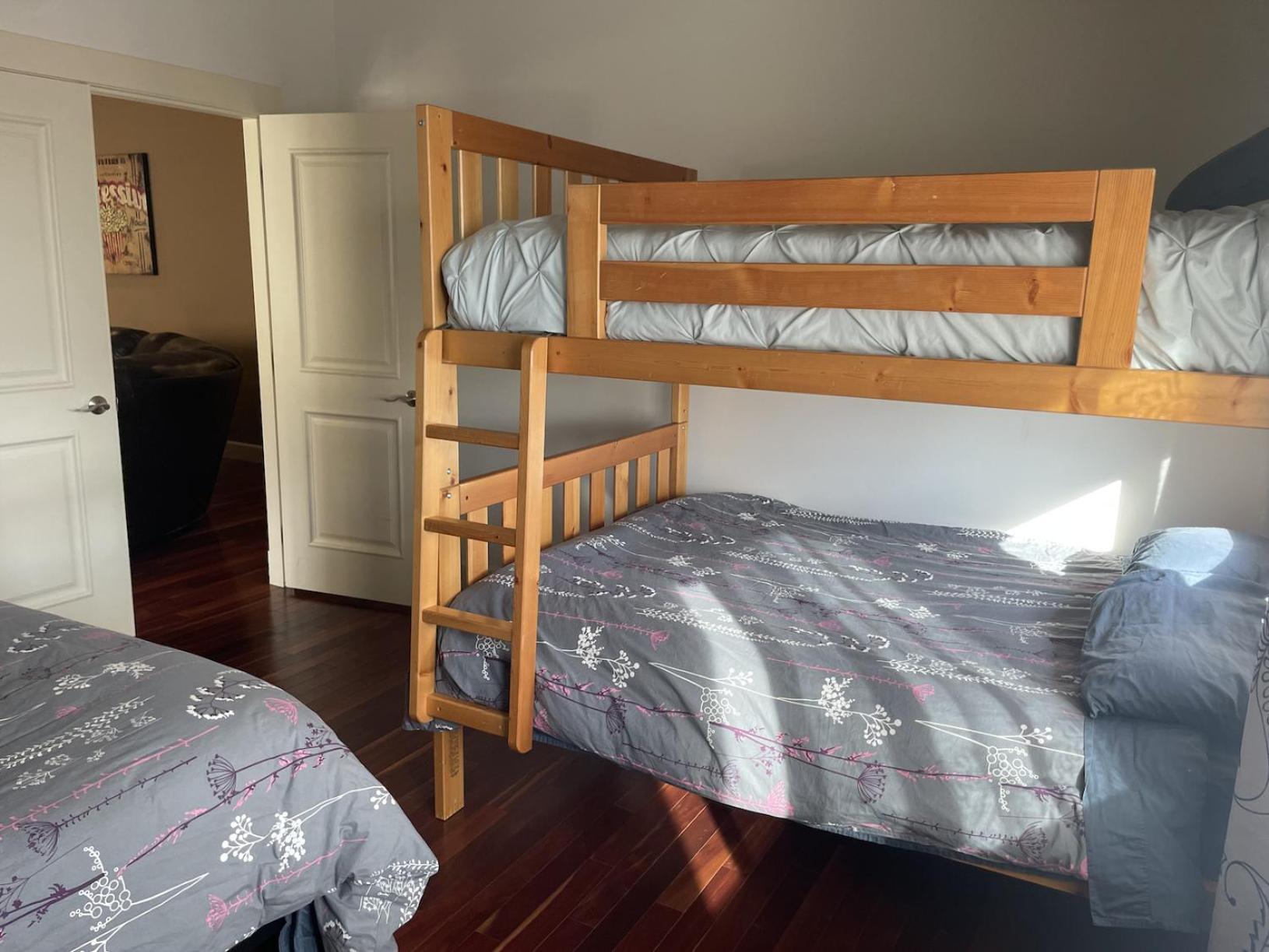 Luxury Penthouse Downtown Nanaimo Apartman Kültér fotó