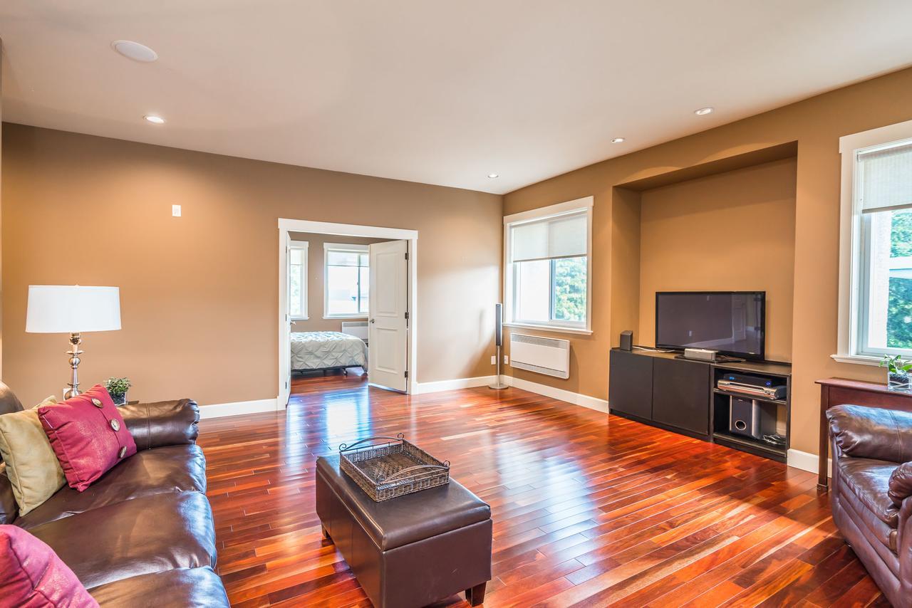 Luxury Penthouse Downtown Nanaimo Apartman Kültér fotó
